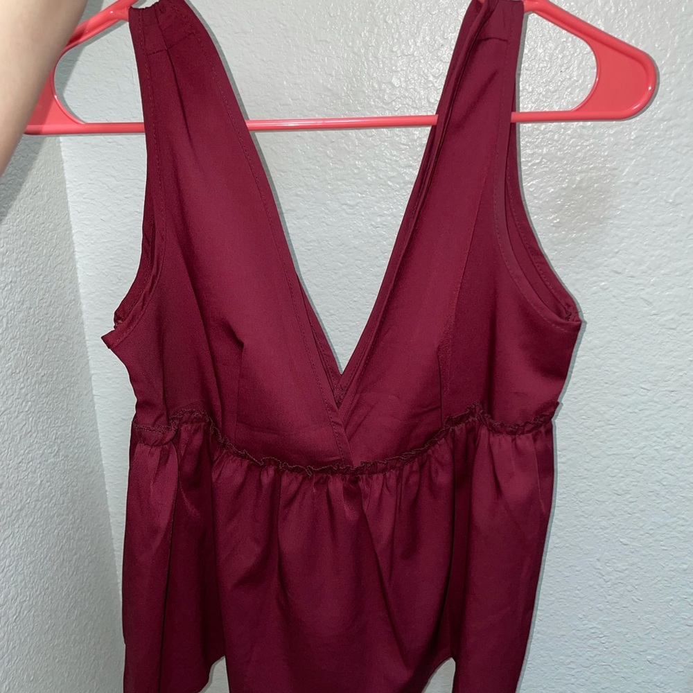Boutique plunge v neck ruffle tank in maroon